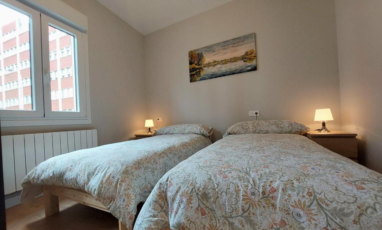 Habitacion En Apartamento Con Zonas Comunes Compartida H2 Bilbao Bagian luar foto