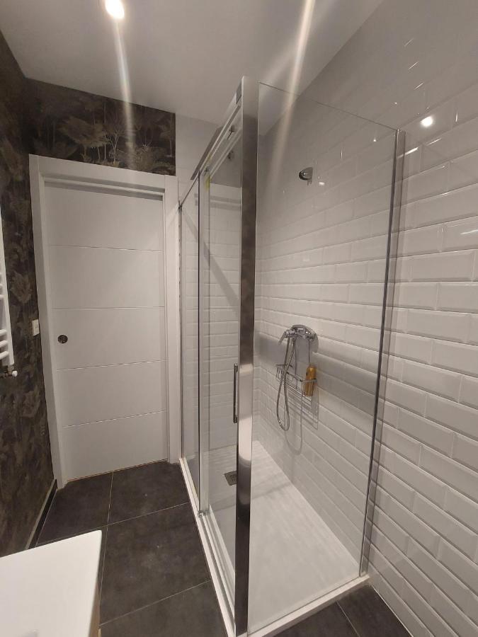 Habitacion En Apartamento Con Zonas Comunes Compartida H2 Bilbao Bagian luar foto