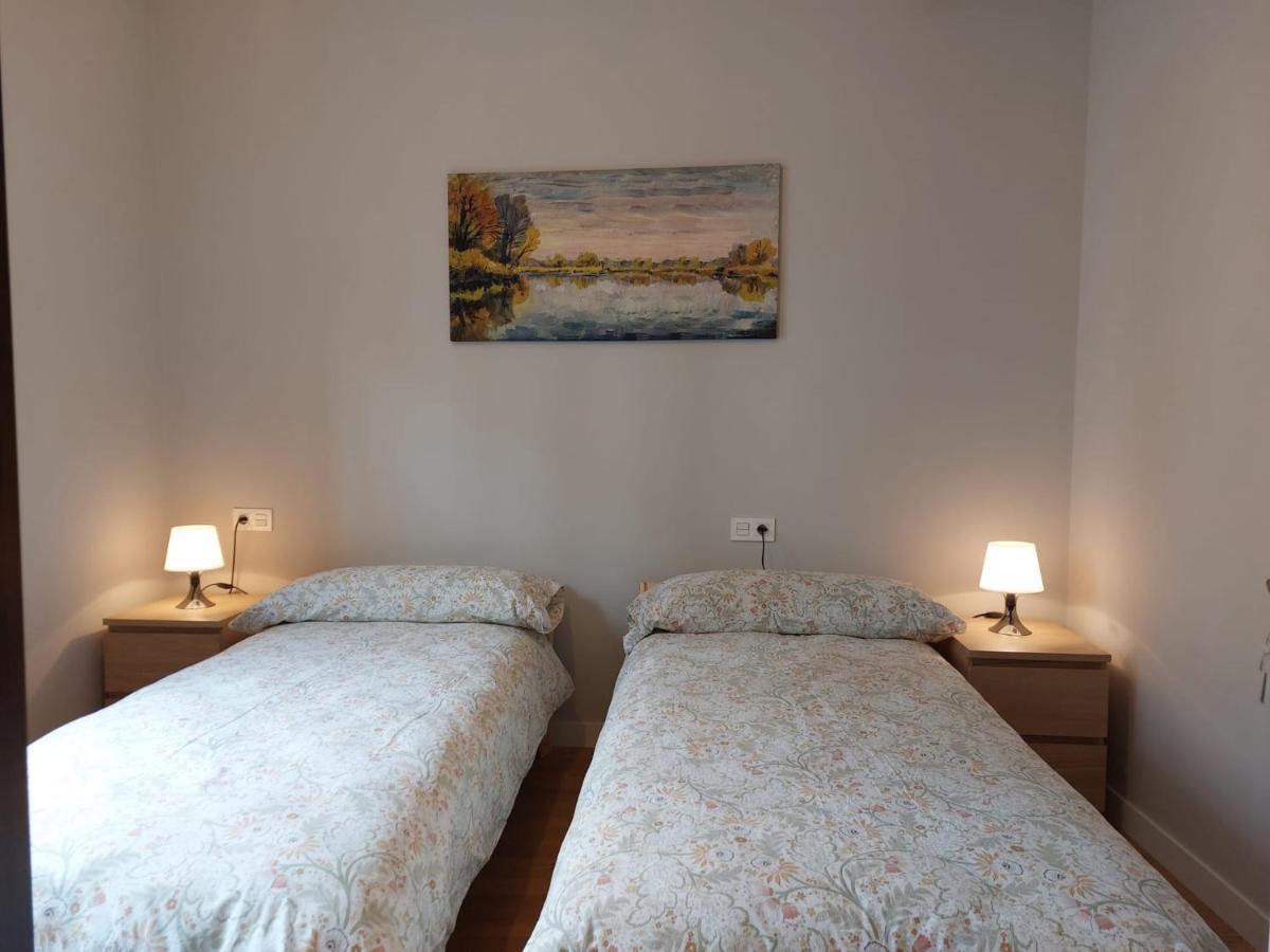 Habitacion En Apartamento Con Zonas Comunes Compartida H2 Bilbao Bagian luar foto